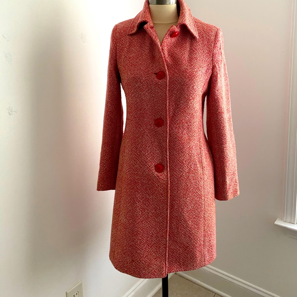 Red/White Coat